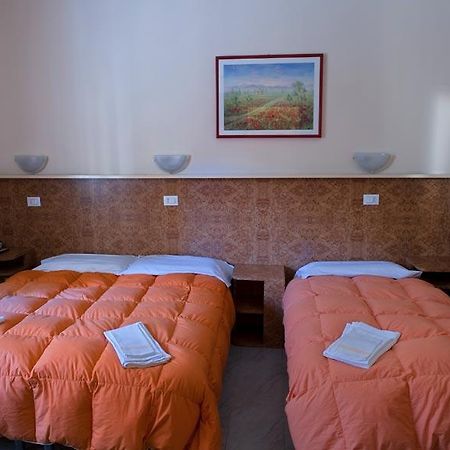 Hotel Fiumara Janov Exteriér fotografie